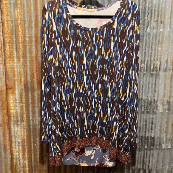 LOGO 2 Piece Tunic Top, size L